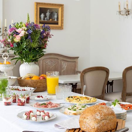بورغلون Huis Van Loon المظهر الخارجي الصورة